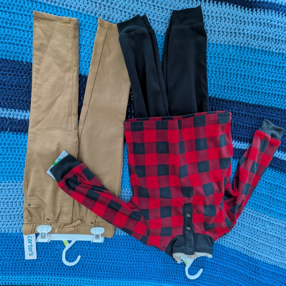 Carter's Kids BOYS 4T Clothing - 3 Pieces Total Sweater And 2 Pants